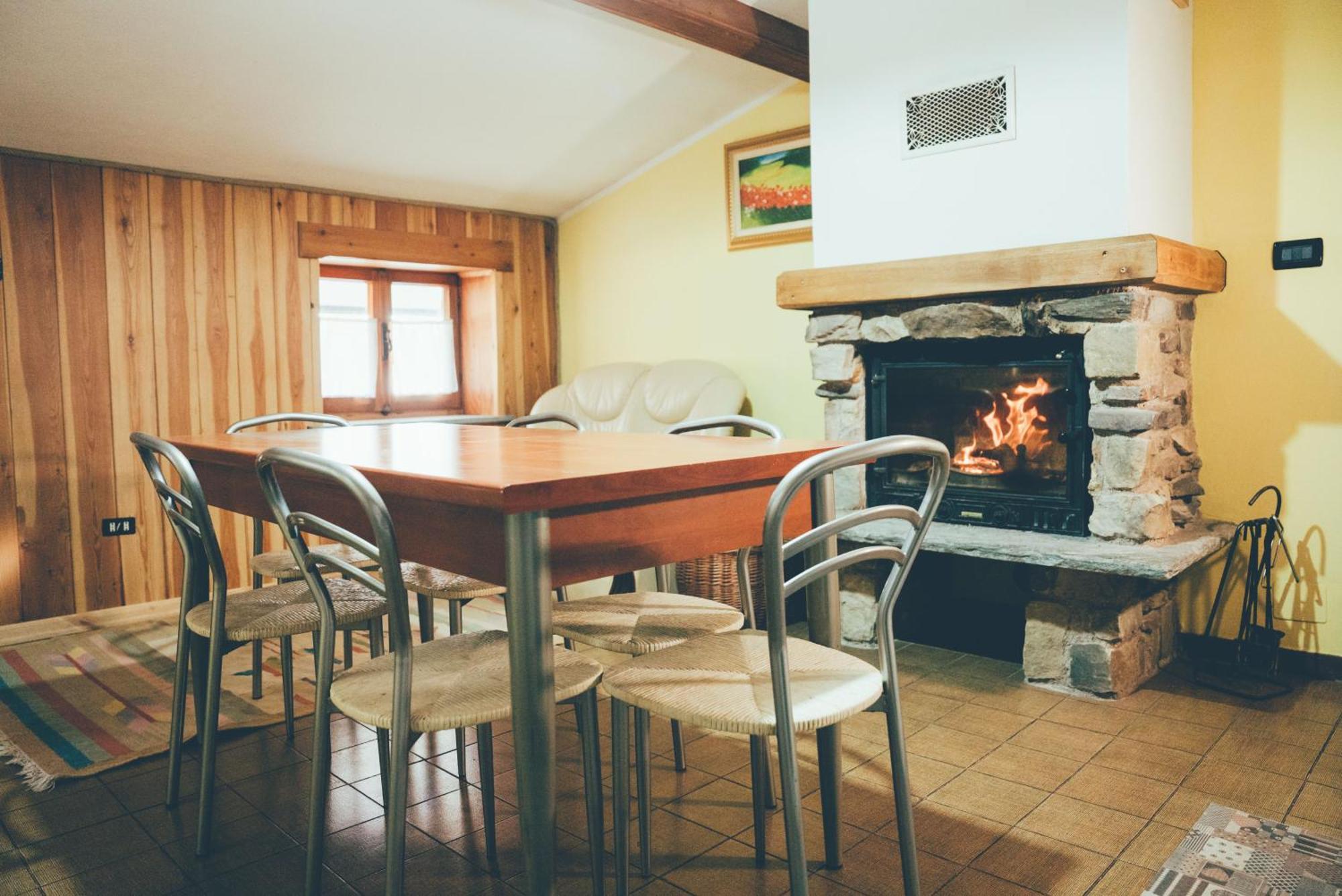 Casa Franca Trilocale Apartment Арджентера Екстериор снимка